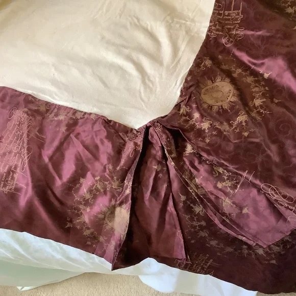 Neiman Marcus Vintage 100% Silk King Bed Skirt Maroon Sheets